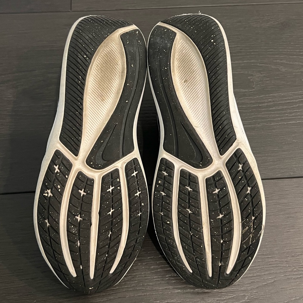 Nike Star Runner 3 Sneakers - 2.5Y - Picture 9 of 10